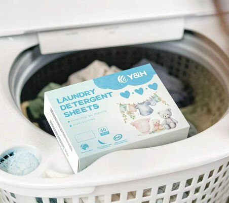 Bom preço Folhas de detergente de roupa ecológico com forte limpeza e fragrância personalizável para casa e viagens on-line
